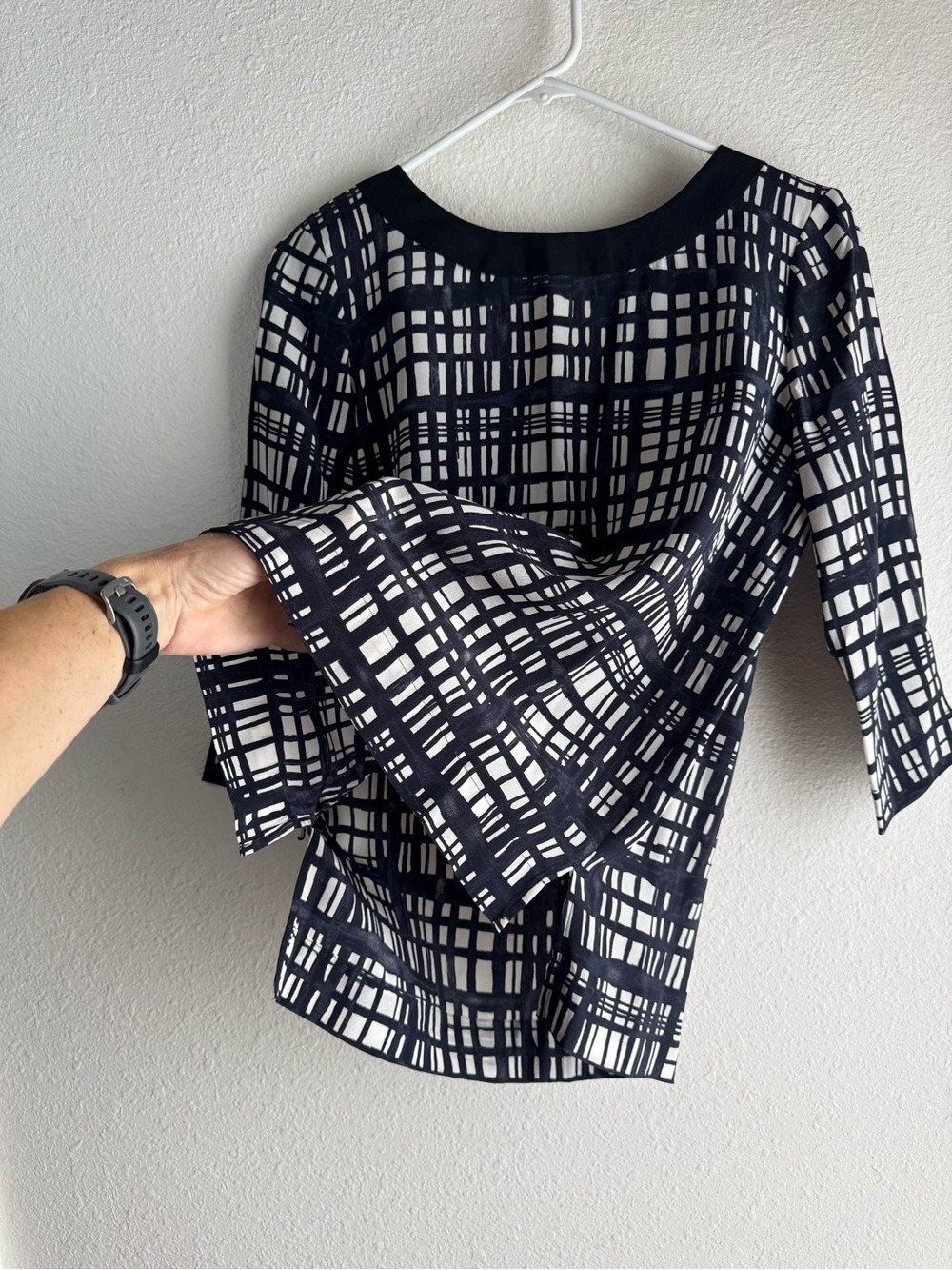 βοΈ MADEWELL Mulberry Silk Geometric Top - Picture 5 of 13